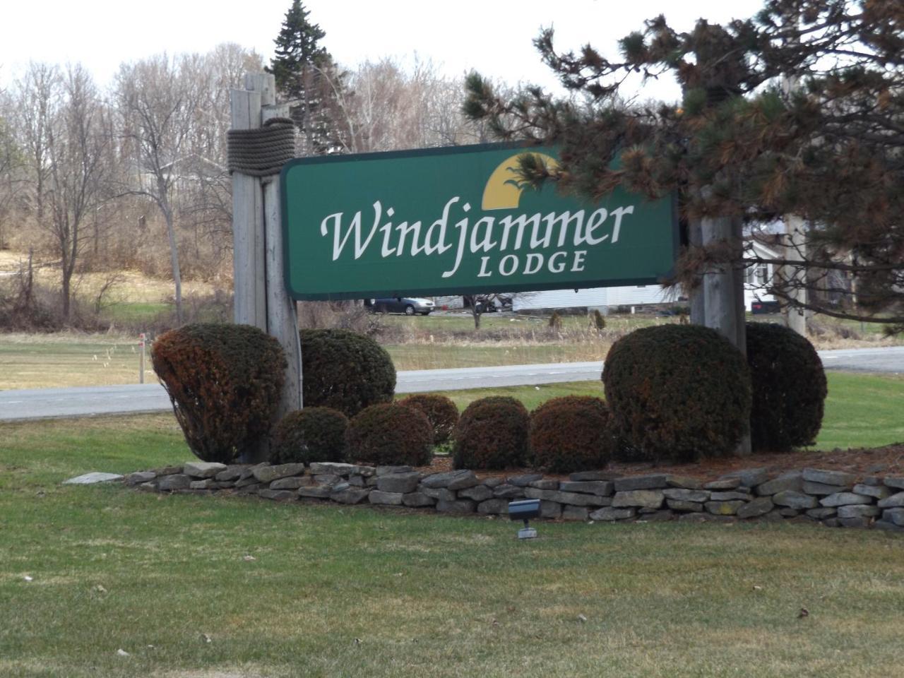 Windjammer Lodge Ogdensburg Exterior photo